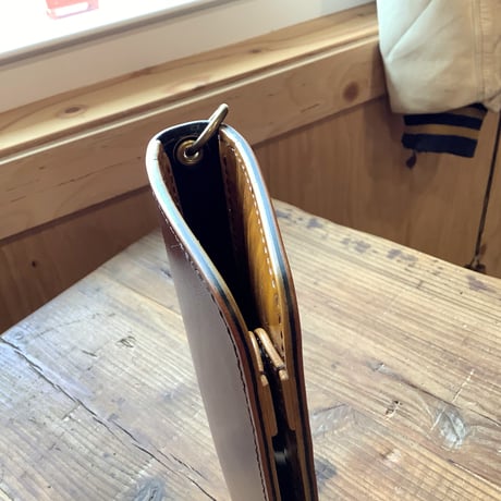 ルガトショルダーブラウン　黒　イエロー　長財布　小銭入れ無し  カードウォレット