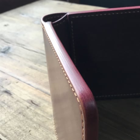 ブラウンオイルコードバン×ルガトショルダーワイン 二つ折り財布 小銭入れなし