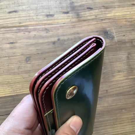 オイルコードバングリーン×ルガトショルダーワイン トラッカーウォレット