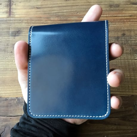 ネイビーオイルコードバン×キャメル牛革  二つ折り財布  小銭入れあり