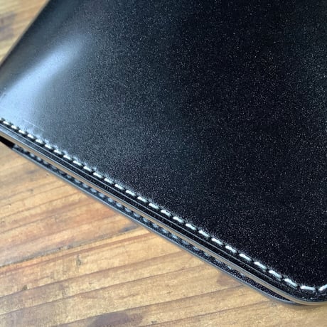 オイルコードバン黒×ルガトショルダー黒 二つ折り財布 小銭入れ無し