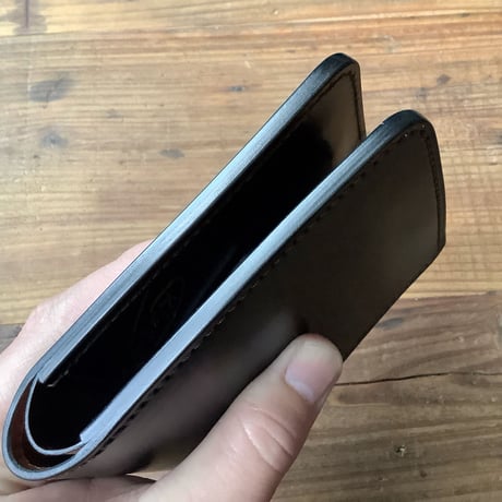 オイルコードバン黒×ルガトショルダーブラウン 二つ折り財布、小銭入れあり