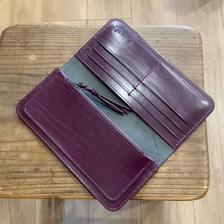 黒革×ルガトショルダー紫　パープル  長財布 小銭入れあり
