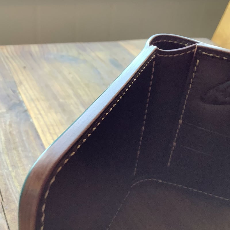 ネイビーオイルコードバン×ルガトショルダー ダークブラウン 二つ折り