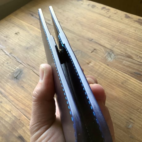 ルガトショルダーネイビー　長財布　小銭入れ無し  カードウォレット