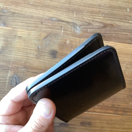 オイルコードバン黒×オイルレザー黒  二つ折り財布  小銭入れなし