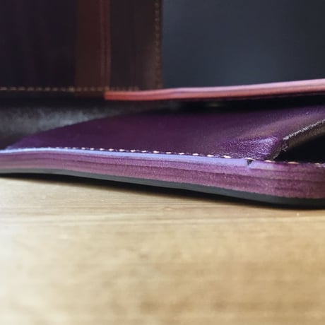 オイルコードバン黒×ルガトショルダーパープル 紫 ブラウン 二つ折り財布 小銭入れあり