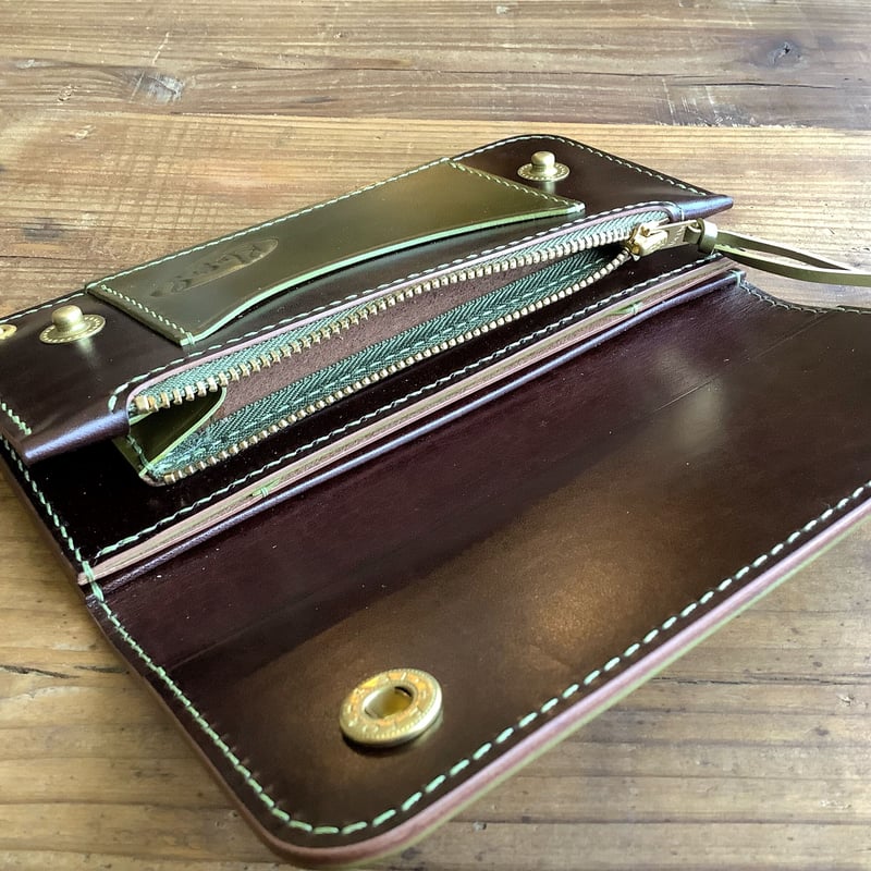 オリーブコードバン×ルガトショルダーブラウン トラッカーウォレット