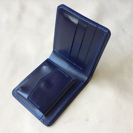 オイルコードバン黒×ルガトショルダーネイビー 二つ折り財布 小銭入れあり