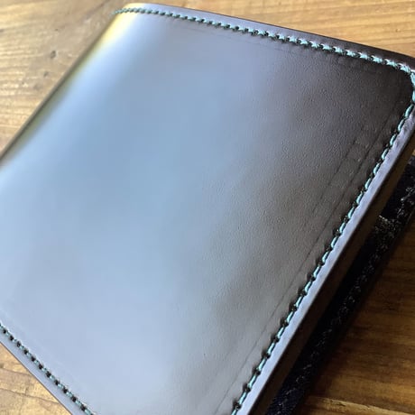 コードバン黒×ルガトショルダーネイビー　二つ折り財布 小銭入れあり