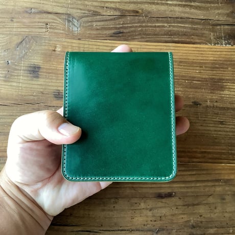 オイルコードバングリーン×ルガトショルダーワイン 二つ折り財布 小銭入れあり
