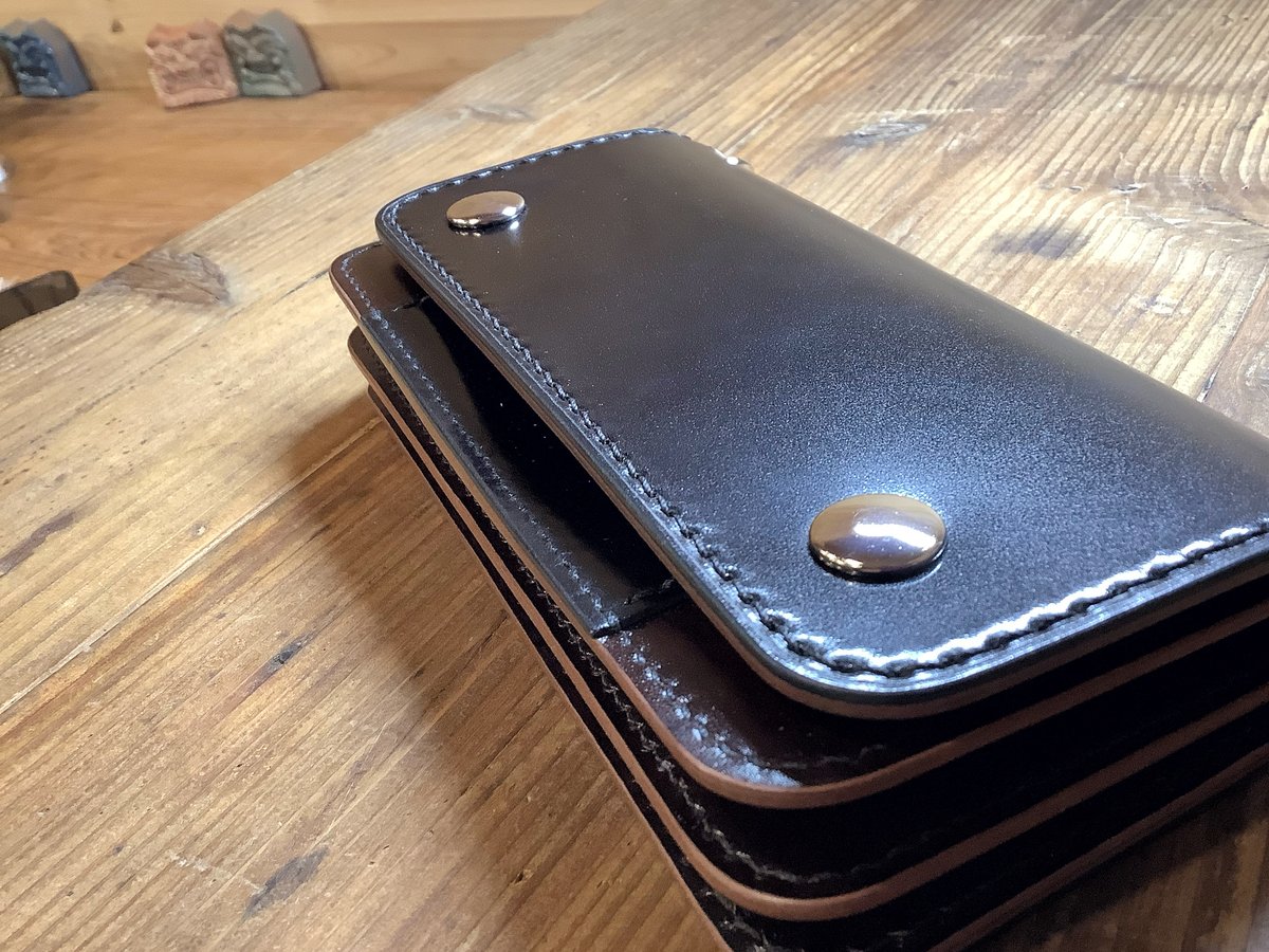 オイルコードバン黒×ルガトショルダー ダークブラウン トラッカー