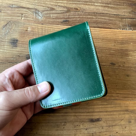 オイルコードバングリーン×ルガトショルダーオレンジ　二つ折り財布　小銭入れあり