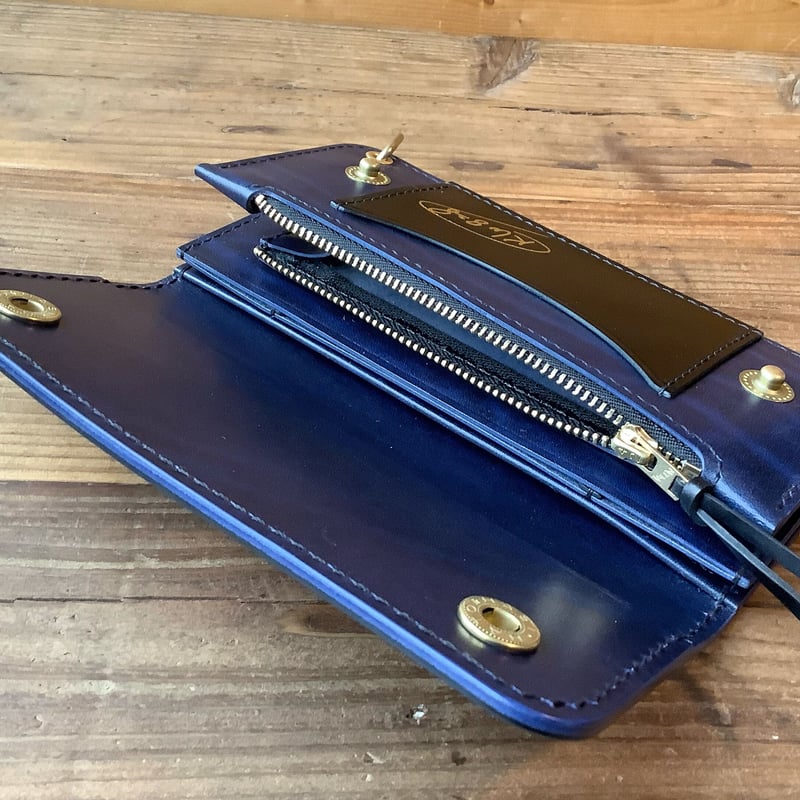 オイルコードバン黒×ルガトショルダーネイビー トラッカーウォレット