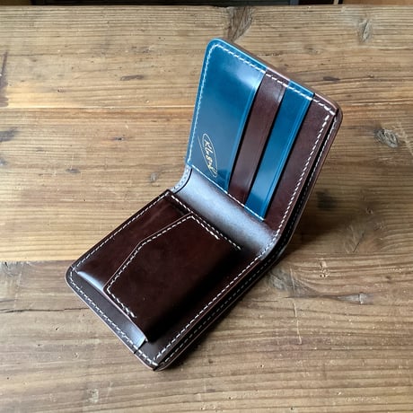 総手縫い オイルコードバンネイビー×ルガトショルダー　ダークブラウン 二つ折り財布 小銭入れあり