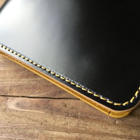 コードバン黒×ルガトショルダーイエロー 二つ折り財布 小銭入れあり