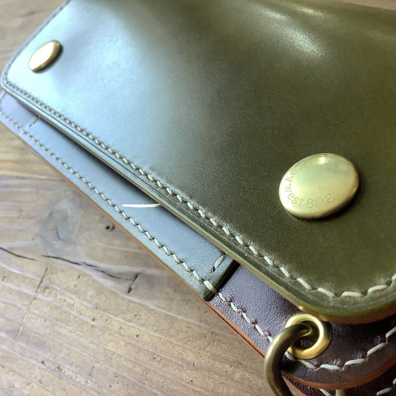 オリーブコードバン×ルガトショルダーブラウン トラッカーウォレット