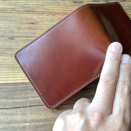 オイルコードバンコニャック×ルガトショルダーブラウン 二つ折り財布 小銭入れあり