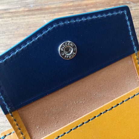 ネイビーオイルコードバン×キャメル牛革  二つ折り財布  小銭入れあり