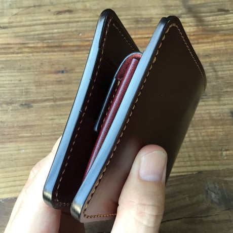 ブラウンコードバン×ルガトショルダーワイン 二つ折り財布 小銭入れあり