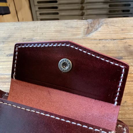 オイルコードバン黒×ルガトショルダーワイン　 二つ折り財布 小銭入れあり