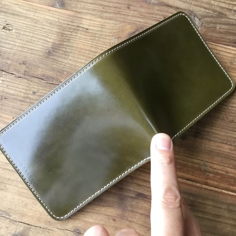 オリーブコードバン×ルガトショルダーワイン 二つ折り財布 小銭入れあり