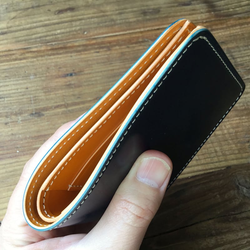新品　未使用　日本製　高級　オイルコードバン　RF二つ折り財布　紺　ネイビー 新品 未使用 日本製 高級 オイルコードバン RF二つ折り財布 紺