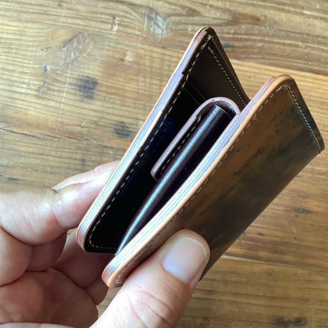 ロカドコードバンブルー×ルガトショルダー　ダークブラウン 二つ折り財布 小銭入れあり