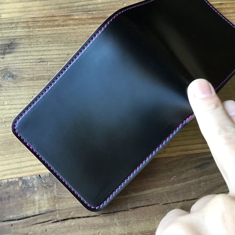 コードバン黒×ルガトショルダーパープル 二つ折り財布 小銭入れあり