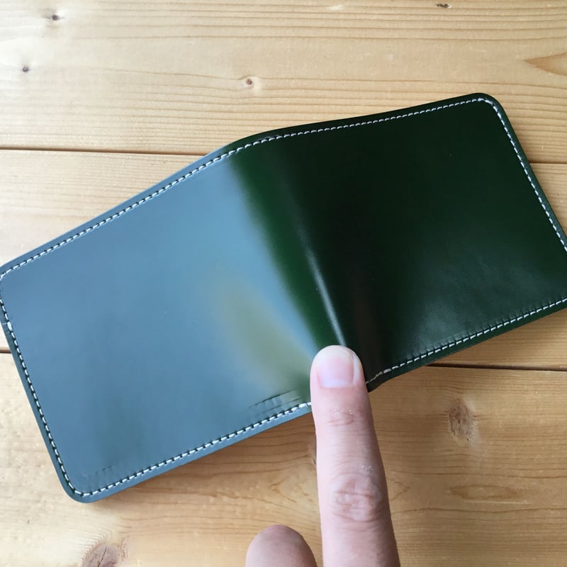 二つ折りミニウオレット　コードバングリーン コードバン 二つ折り財布 - British Green - | ETiAM
