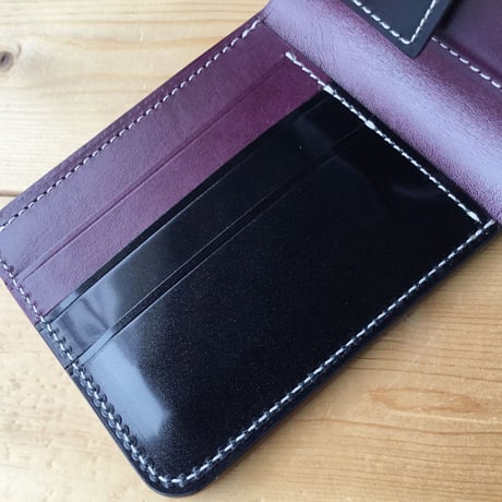 オイルコードバン黒×ルガトショルダーパープル&オイルコードバン黒 二つ折り財布 小銭入れあり