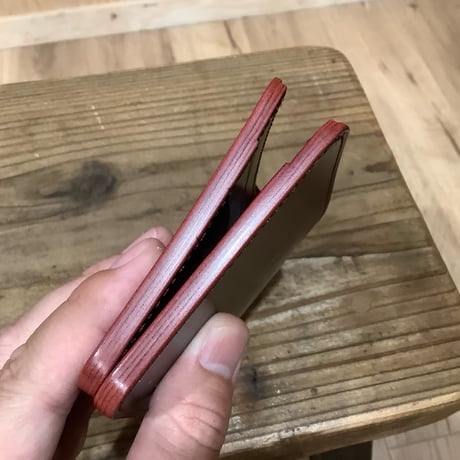 ルガトショルダーワイン 二つ折り財布 小銭入れなし