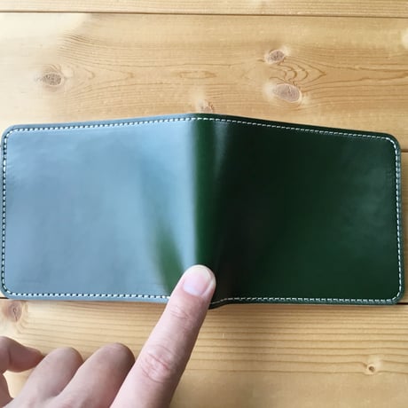 グリーンコードバン×ナチュラル牛革 二つ折り財布 小銭入れあり