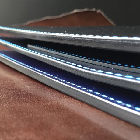 オイルコードバン黒×ルガトショルダーネイビー 長財布 小銭入れなし