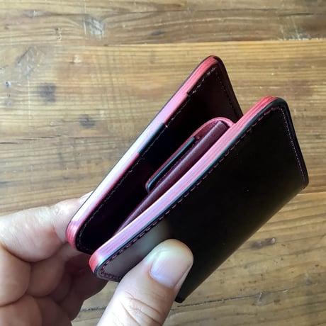 オイルコードバン黒×ルガトショルダーワイン　 二つ折り財布 小銭入れあり