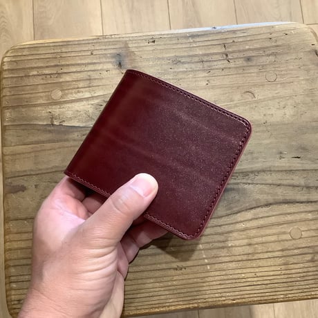 ルガトショルダーワイン  二つ折り財布  小銭入れあり