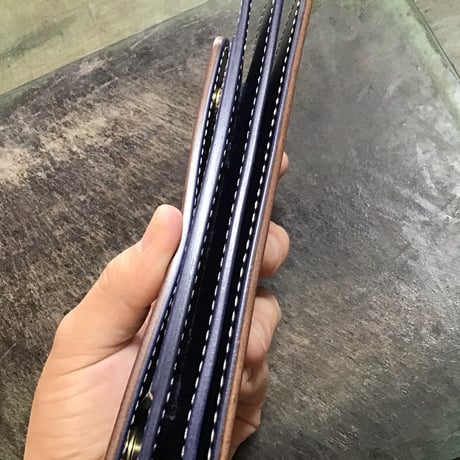 ルガトショルダーブラウン×ネイビー  トラッカーウォレット