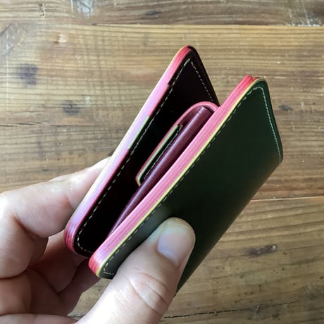 オイルコードバングリーン×ルガトショルダーワイン 二つ折り財布 小銭入れあり