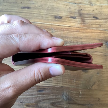 ルガトショルダーワイン  二つ折り財布  小銭入れあり