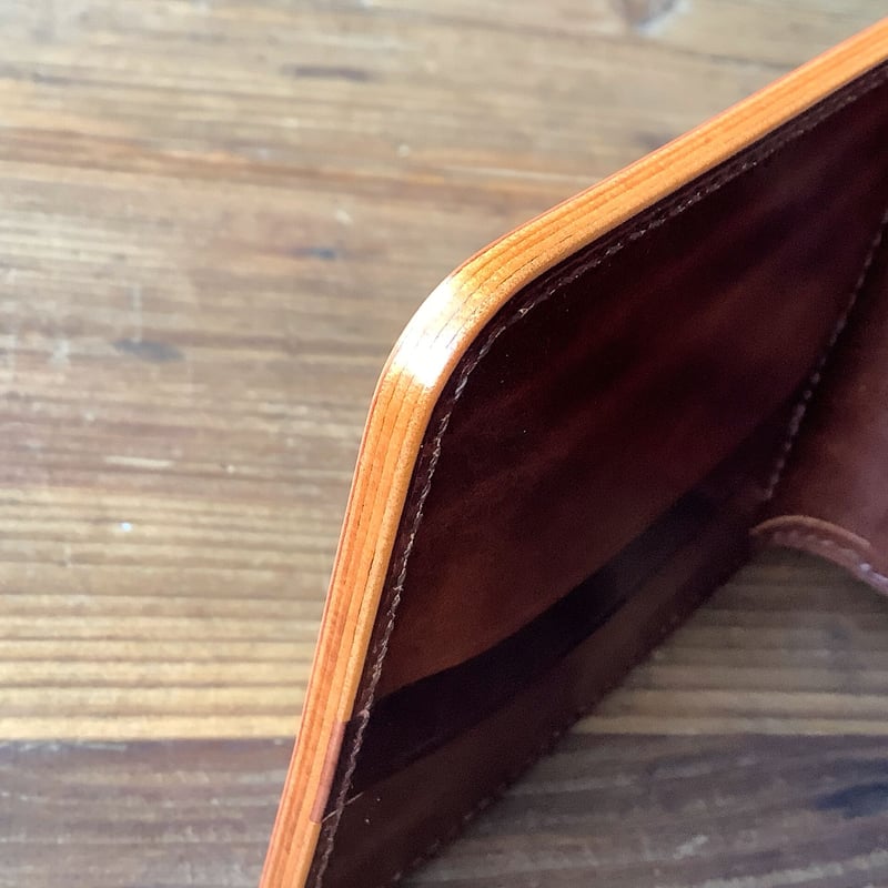 オイルコードバンバーガンディ×ルガトショルダーブラウン 二つ折り財布