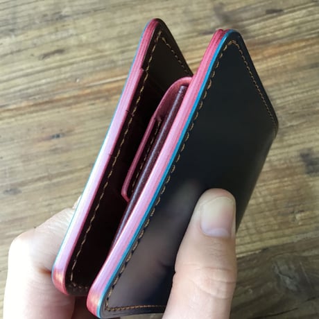 ネイビーオイルコードバン×ルガトショルダーワイン 二つ折り財布 小銭入れあり