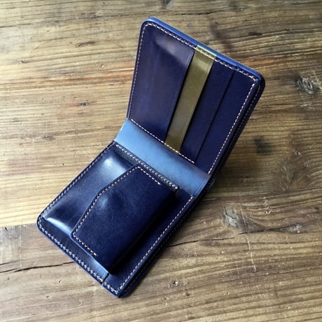 オリーブコードバン×ルガトショルダーネイビー 二つ折り財布 小銭入れあり