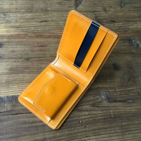 ネイビーオイルコードバン×キャメル牛革  二つ折り財布  小銭入れあり