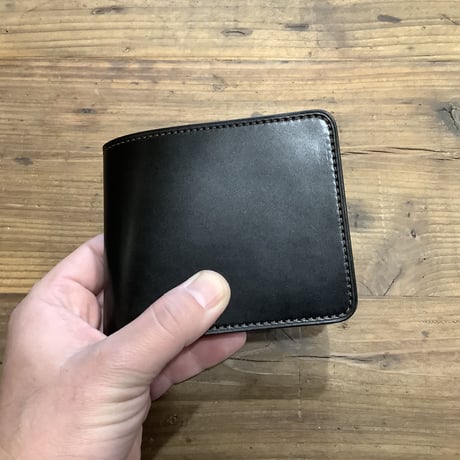 オイルコードバン黒×ルガトショルダーブラウン 二つ折り財布、小銭入れあり