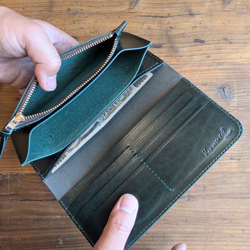 黒革×ルガトショルダーグリーン 深緑 長財布 小銭入れあり | keywest828