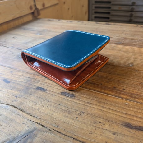 オイルコードバンネイビー×ルガトショルダーオレンジ 二つ折り財布  小銭入れあり