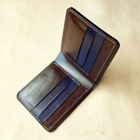 オイルコードバン黒×ルガトショルダーブラウン&ネイビー 二つ折り財布 小銭入れなし