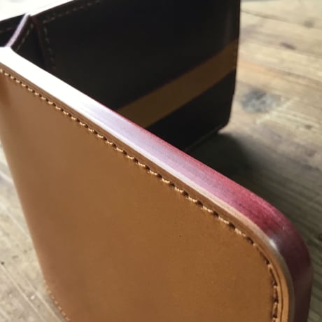 ライトブラウンコードバン×ルガトショルダーワイン 二つ折り財布 小銭入れなし
