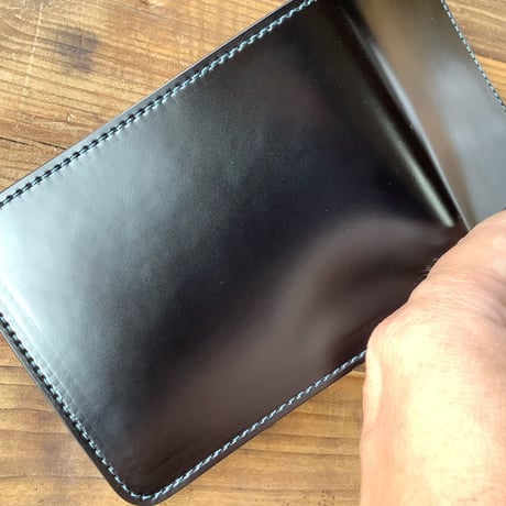 コードバン黒×ルガトショルダーネイビー　二つ折り財布 小銭入れあり