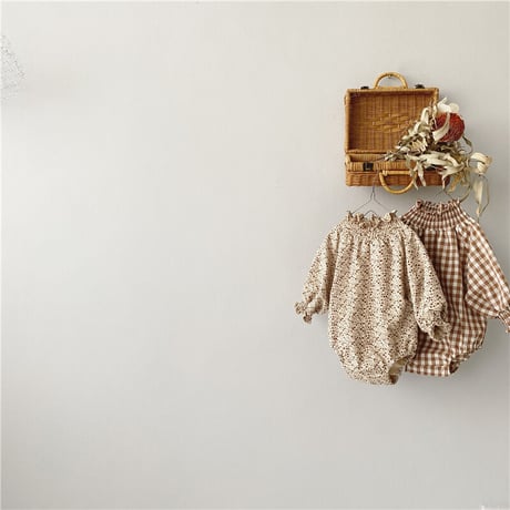 <予約商品/一部即納/BABY>袖フリルロンパース